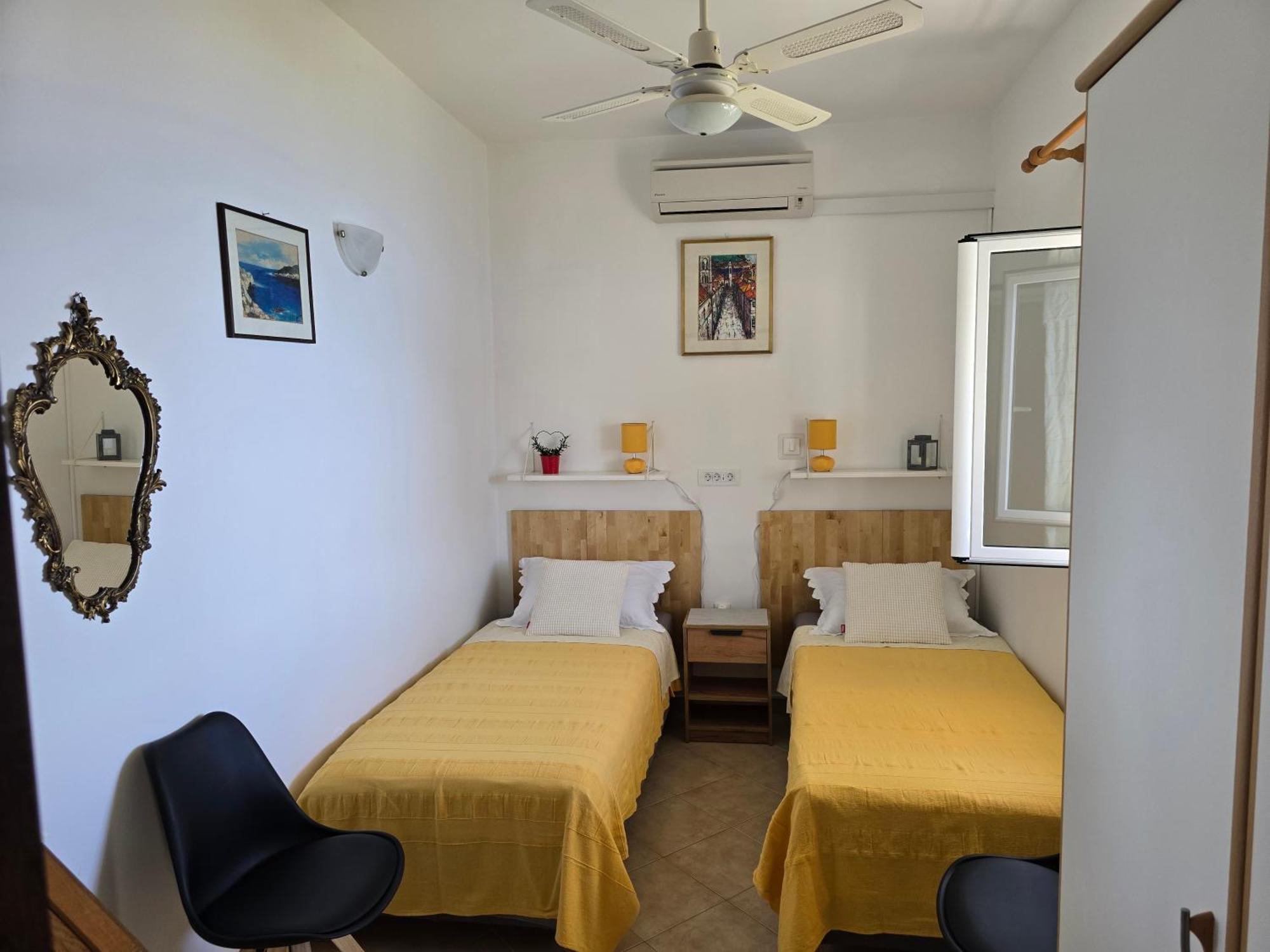 Apartments Bajo - Free Parking Dubrovnik Eksteriør billede